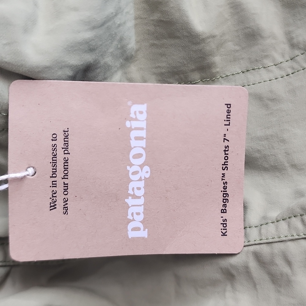 Patagonia® Worn Wear Kids' Baggies™ Shorts 7" - Lined Size M(10) - Picture 4 of 5